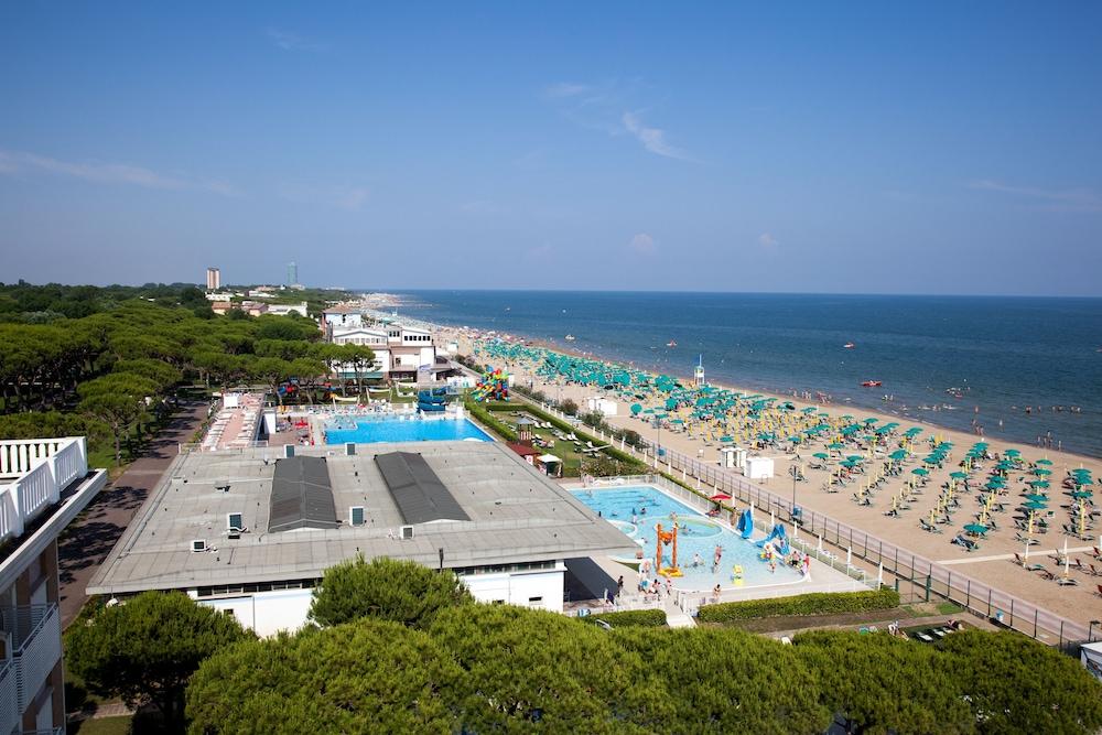 Regent's 4*
